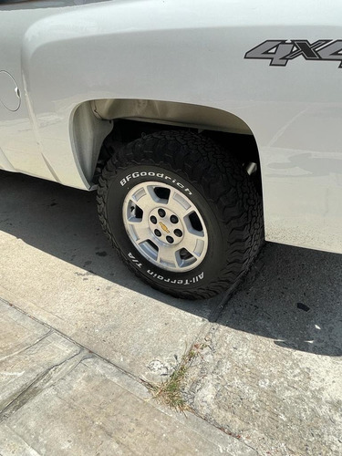 Imagen 5 de 15 de Chevrolet Silverado