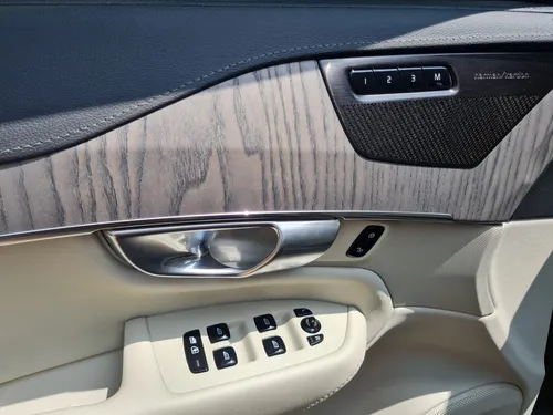 Volvo Xc90 T8 Ultimate Hibrido Enchufable 2.0cc At Aa 4x4