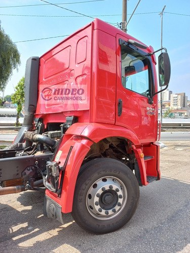 Imagem 1 de 8 de Constellation 17250 Truck