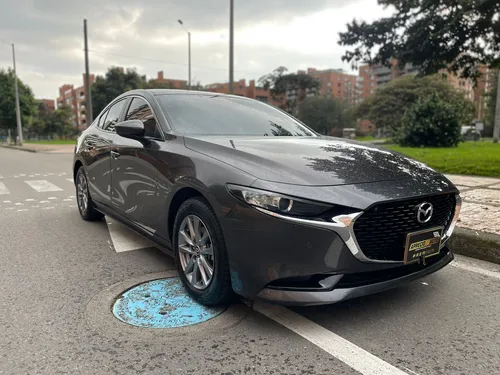 Mazda 3 2.0 Touring