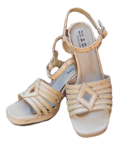 Zapatos Mujer Sandalias Fiesta Plateados Usado 36 Taco Ancho