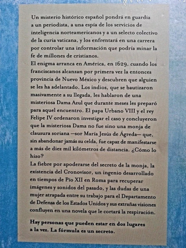 La Dama Azul ¿se Puede Estar En 2 Lugares Al Mismo Tiempo?