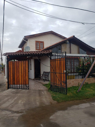 Hermosa Y Completísima Casa Primo Rivera, Eleuterio Ramírez.