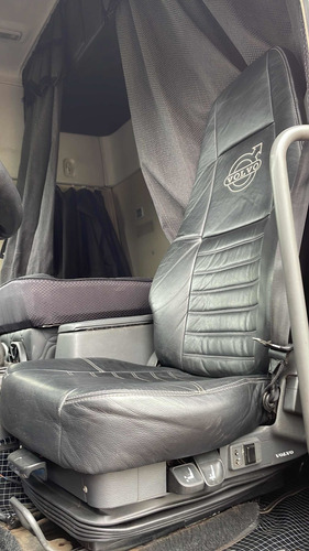 Imagem 2 de 25 de Volvo Fh 440