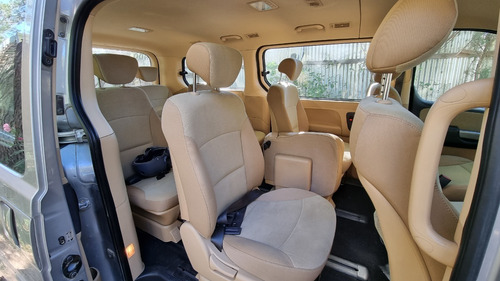 Imagen 5 de 15 de Hyundai H1 2.4 Premium 175cv At