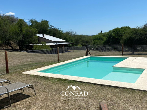 Casa De Campo De Dos Dormitorios Con 4 Hectáreas - Unquillo, Córdoba