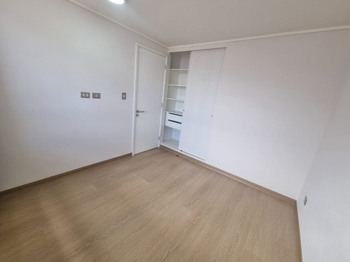 Se Arrienda Departamento 1 D+1b+1est+1 Bod A 560.000 Clp Con