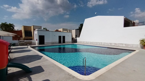 Townhouse Altos De Guataparo Residencias Las Villas. Planta 100%