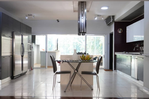 Casa En Urb Guataparo, Conjunto Residencial Villas Laguna Club, Valencia. L.m