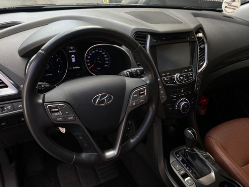Imagem 4 de 15 de Hyundai Grand Santa Fé 3.3 Mpfi V6 4wd Gasolina 4p Autom...