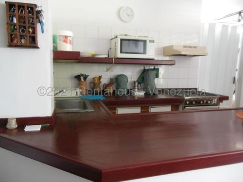 Imagen 6 de 30 de Casa En Venta Urb. El Marques Rent A House Los Samanes 22-10833
