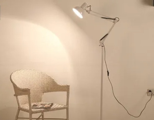 Luminária De Piso Articulada Estética Beleza Estúdio Chão Cor da estrutura Branco