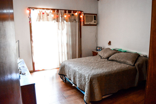Casa En Granadero Baigorria