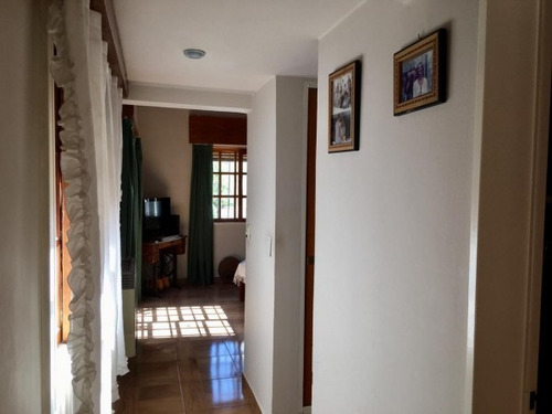 Venta De Casa En Gran Lote Con Pileta! Haedo Chico-