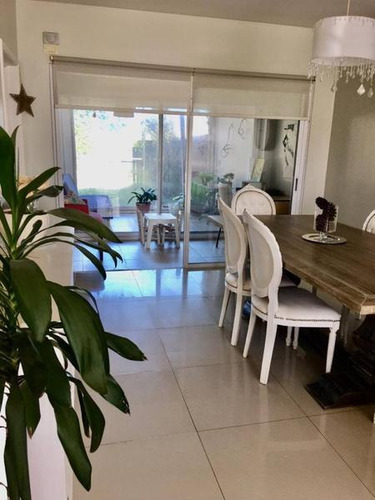 Venta Excelente Casa En Las Margaritas Bayugar Negocios Inmobiliarios
