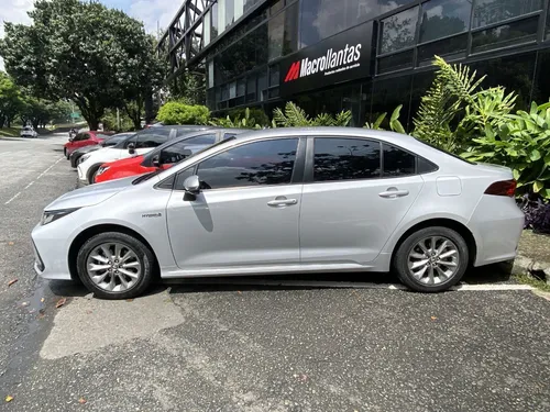 Toyota Corolla 1.8 Xl-i Hibrido At 4x2 2023
