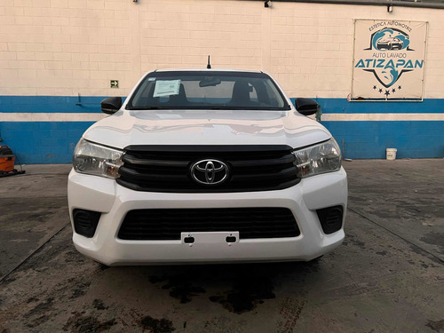 Imagen 2 de 15 de Toyota Hilux 2016 2.7 Cabina Sencilla Mt