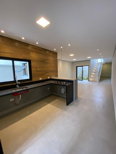 Imagem 13 de 25 de Sobrado A Venda Na Vila Suissa São 250m², 3 Dormitórios, 3 Vagas, Piscina - Mogi Das Cruzes-sp 2998