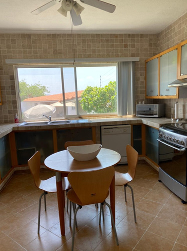 Imagen 14 de 14 de Venta De Casa Con Alberca, Amplio Jardín Y Vista Panorámica En Burgos