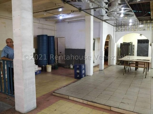 Imagen 11 de 13 de Local Comercial En Alquiler #23-8715 Yubelys Martínez 04242763692 Rent-a-house