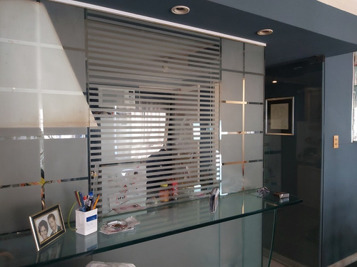 Imagen 10 de 18 de Muy Acogedor Apartamento Al Frente En Piso Alto. Con Balcón En Doble Orientación Este Y Sur Oeste