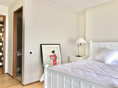 Maravillosa Y Fina Casa En Primera Línea En Venta