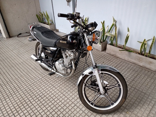 Suzuki Gn 125 2014