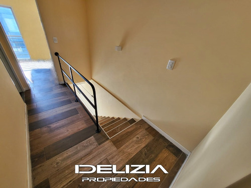 Venta De Duplex En Ituzaingo Norte