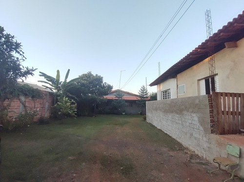 Chácara Com Três Casas