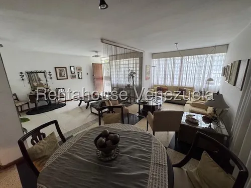 Acogedora Casa En El Marques