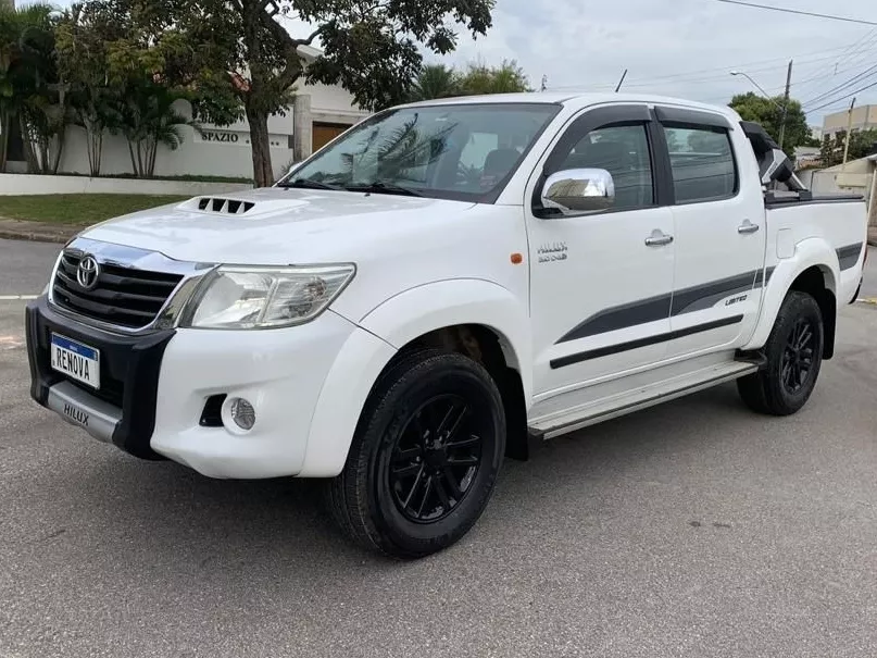 Toyota Hilux 3.0 Std Cab. Dupla 4x4 4p