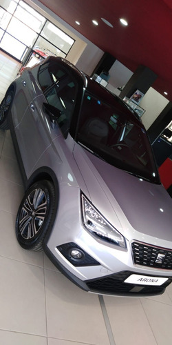 Imagen 2 de 7 de Seat Arona 1.6 Xcelllence Tiptronic