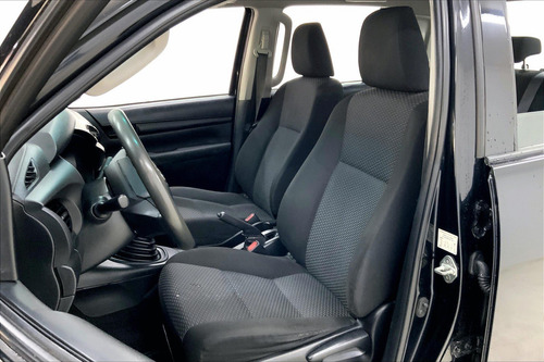Imagen 18 de 25 de Toyota Hilux Pick-up 4 Pts Doble Cab Sr, Tm5, A/ac, Ve, Ra-