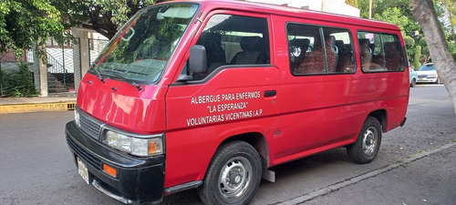 Imagen 1 de 10 de Nissan Urvan Pasajeros Larga