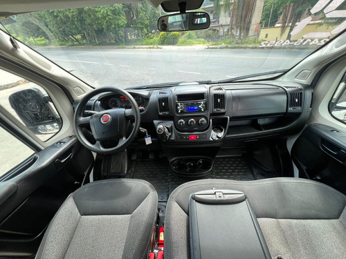 Fiat Ducato 2.3 Executivo (15l) 5p 6 marchas