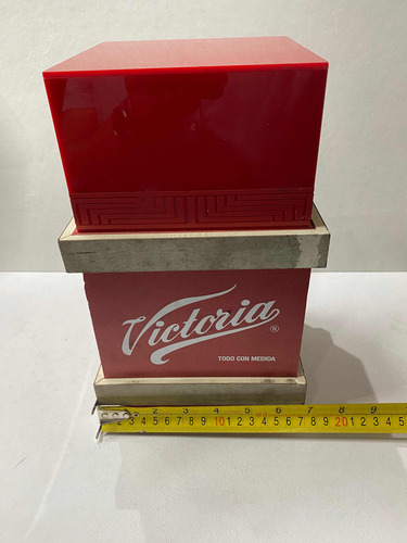 Letrero Luminoso Forma De Cubo Cerveza Victoria Usado (Usado)