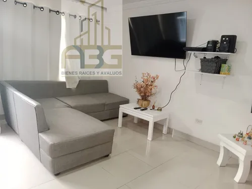 Vendo Casa Con 2 Apartamentos En Almirante Colon