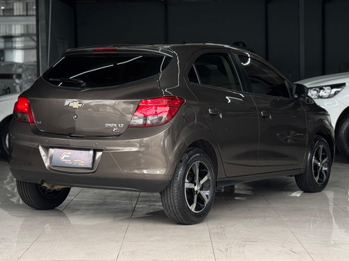 Chevrolet Onix 1.4 Lt 5p