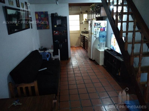 Imagen 4 de 7 de Dúplex 3 Ambientes Venta Castelar Norte