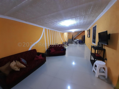 Imagen 17 de 25 de Casa Duplex Remodelada En Venta Urb Orticeño Estef 21-27270