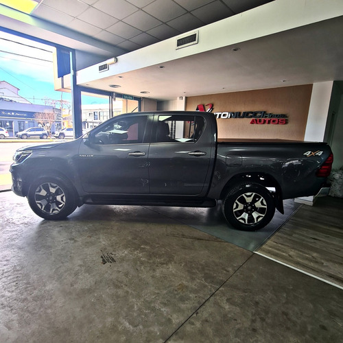 Toyota Hilux 2.8 Cd Srx 177cv 4x4 At
