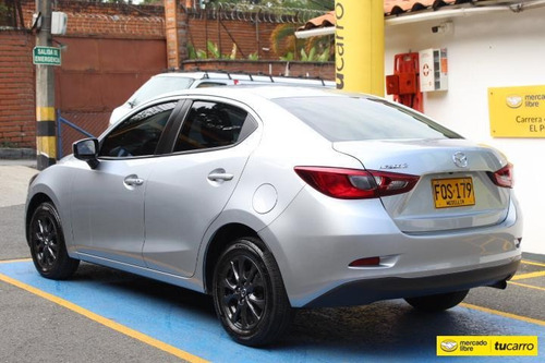 Mazda Mazda 2 Touring At 1500 Sedan