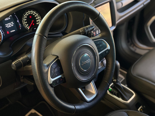 Jeep Renegade 1.8 Longitude Flex Aut. 5p