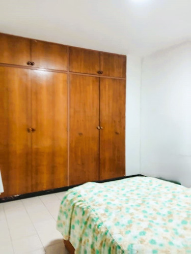 Venta Excelente Apartamento En Lomas Del Ávila, Cuenta Con 95.53m2