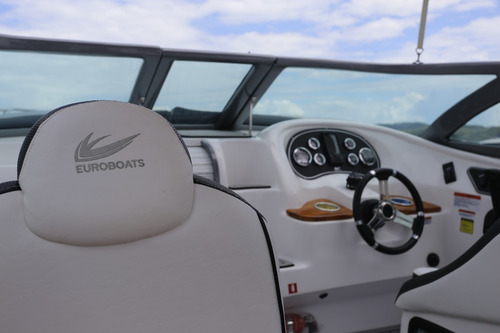 Euroboats 260 Cabin - 26 Pés C/ Motor 250hp - 26 Pés - Zero