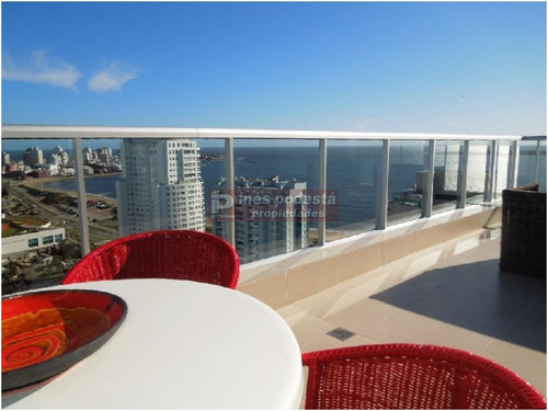 Apartamento En Venta, Mansa, Punta Del Este, 3 Dormitorios.- Ref: 7376