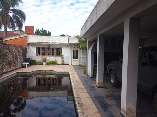 Muy Linda Casa Zona Estación Lemos Colegio Divina Pastora