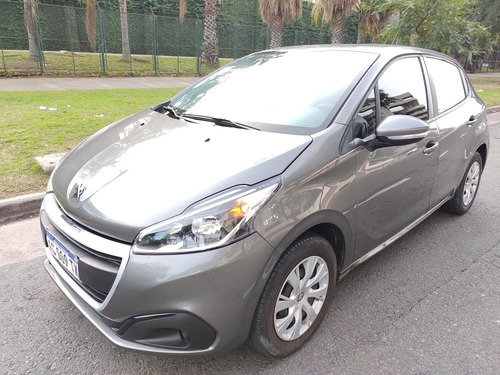 Peugeot 208 2017 1.6 Active