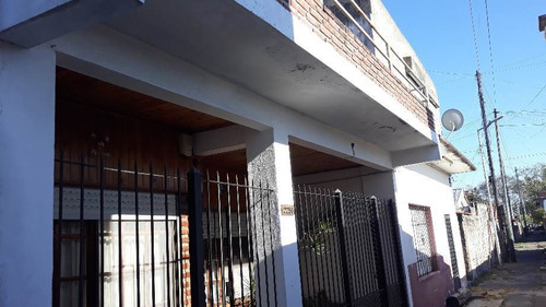 Imagen 2 de 14 de Departamento Tipo Casa En Venta Cond En Lanus Este