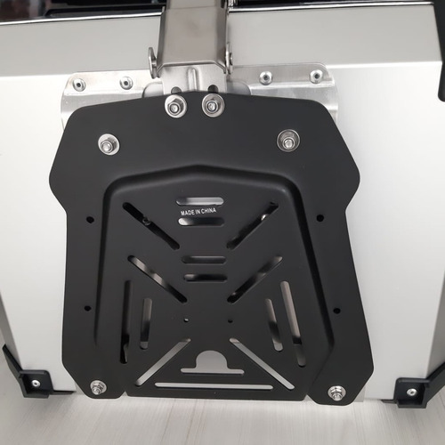 Imagen 2 de 9 de Baul Trasero Kohl Aluminio Topcase 50 Lts